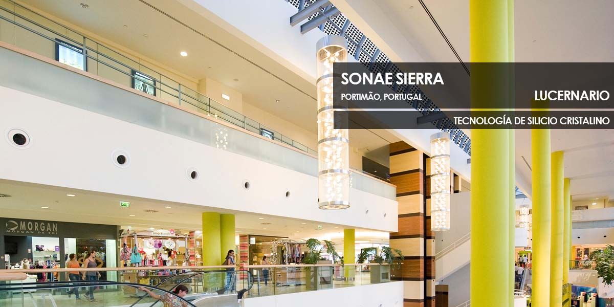 Lucernario fotovoltaico de silicio cristalino de Onyx Solar para Sonae Sierra