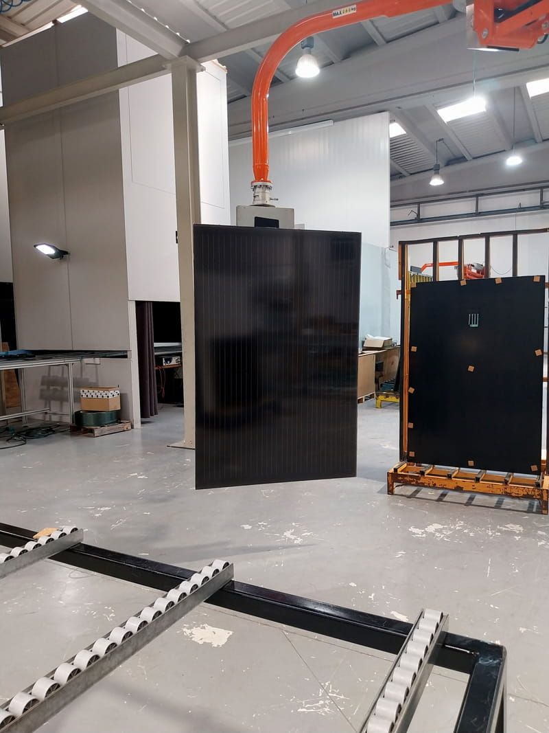 Vidrio Fotovoltaico con Tecnología de Silicio Cristalino de Onyx Solar