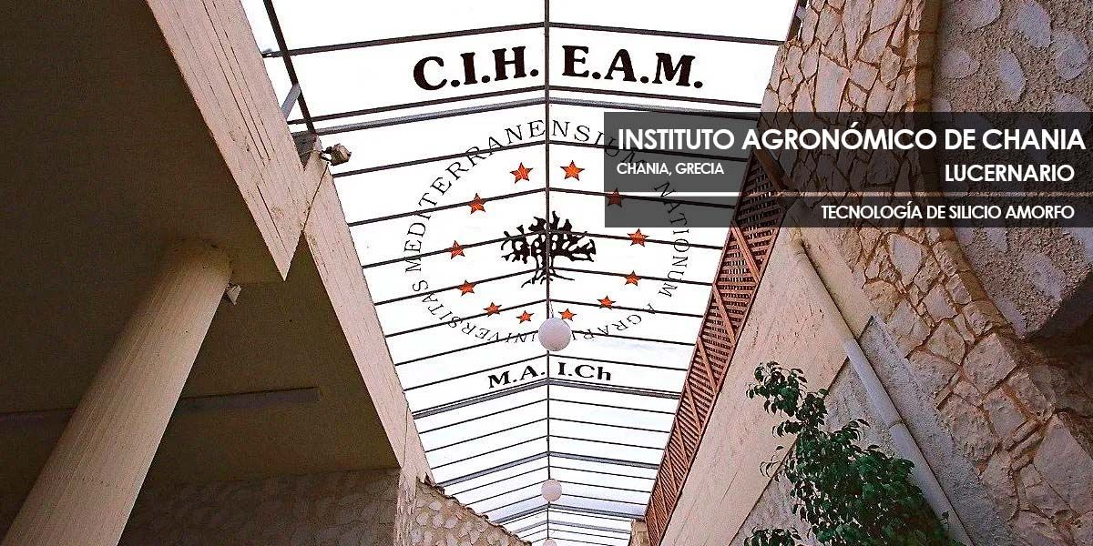 Lucernario del Instituto Agrónomico de Chania construido con vidrio fotovoltaico de silicio amorfo fabricado por Onyx Solar