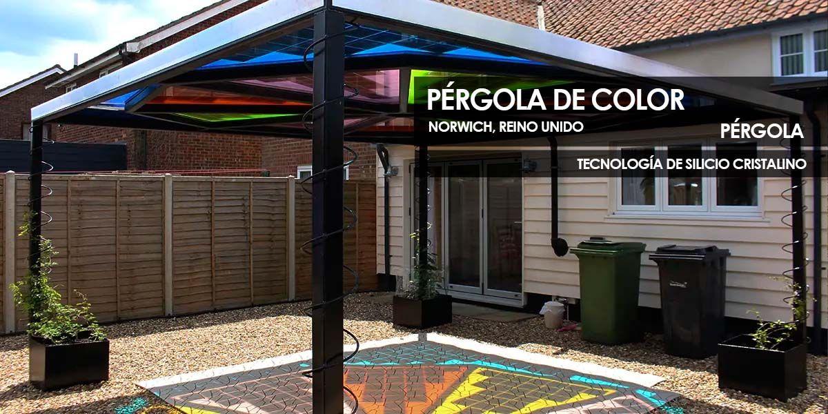 Pérgola de Color construida con vidrio fotovoltaico de silicio cristalino fabricado por Onyx Solar