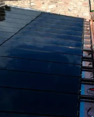 Vista exterior del lucernario de la Residencia Privada en Verona que incorpora vidrio Fotovoltaico con Tecnología de Silicio Amorfo de Onyx Solar