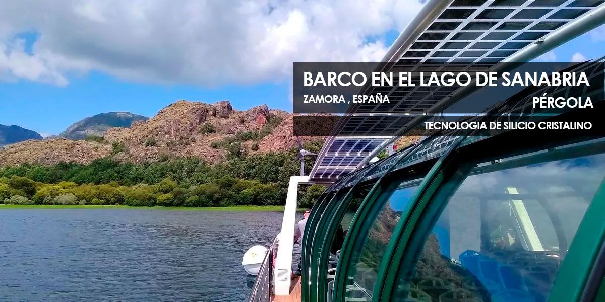 Marquesina del barco en el lago de Sanabria que incorpora Vidrio de Tecnología Fotovoltaica de Silicio Cristalino de Onyx Solar